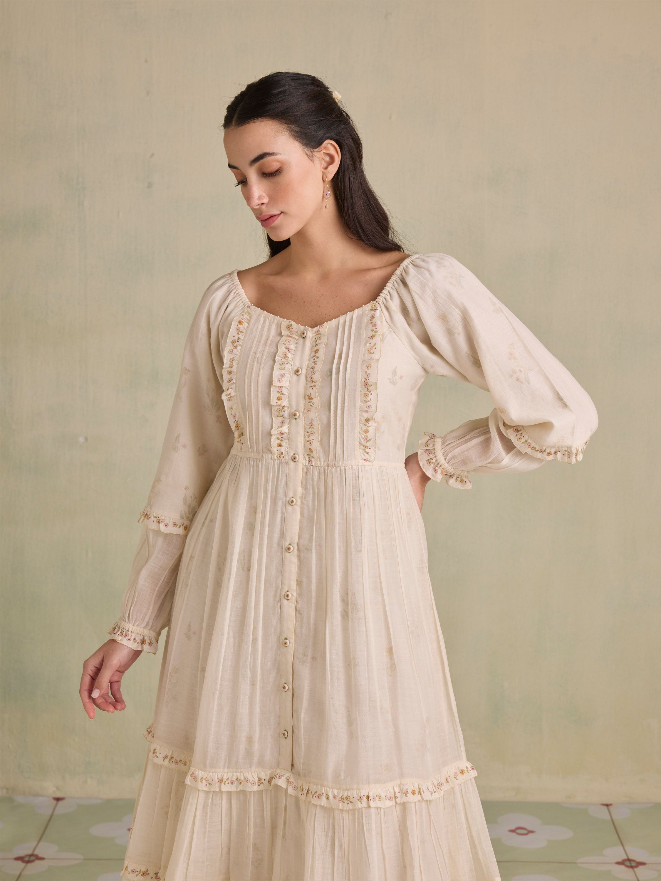 Sweetheart Lace Dress