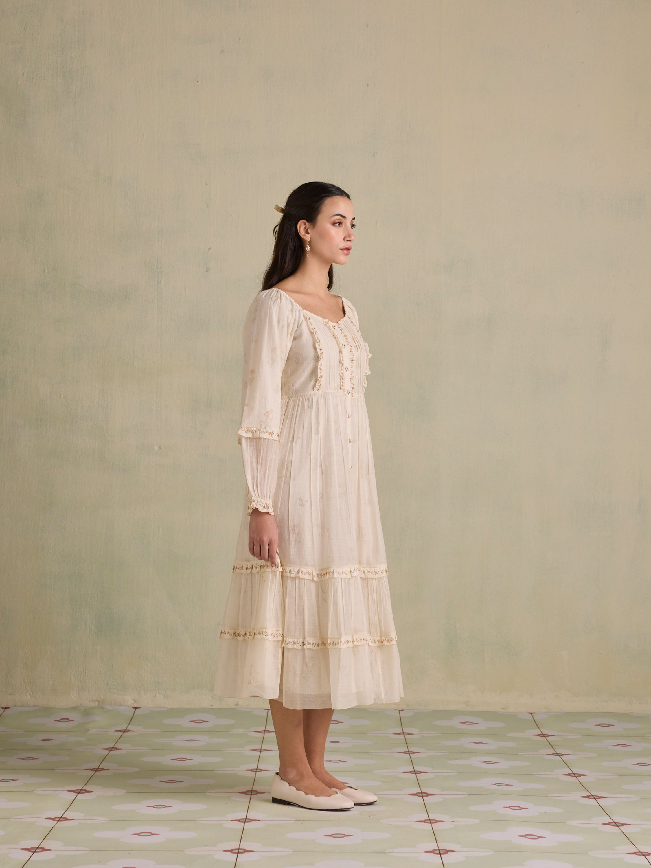 Sweetheart Lace Dress