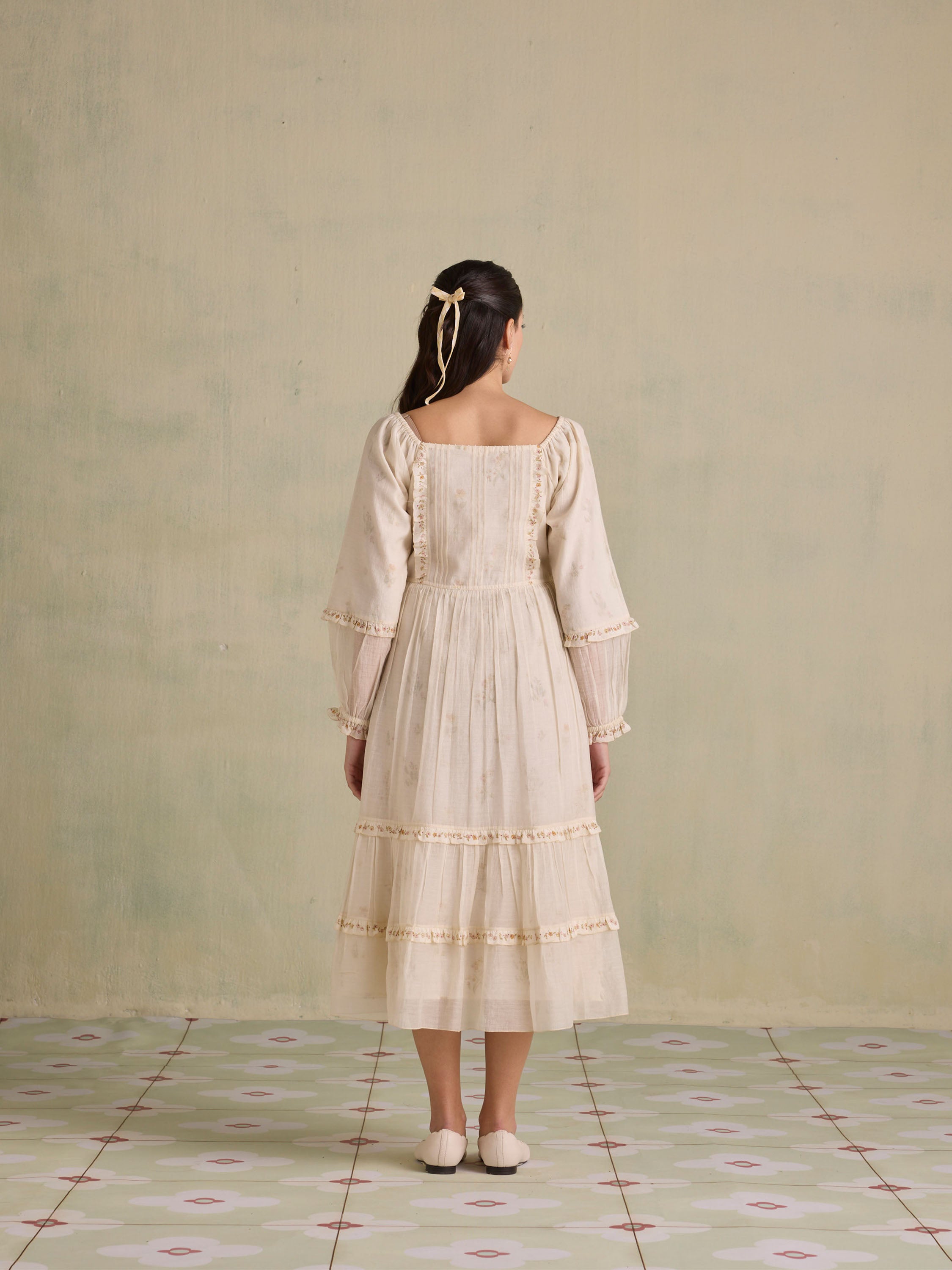 Sweetheart Lace Dress