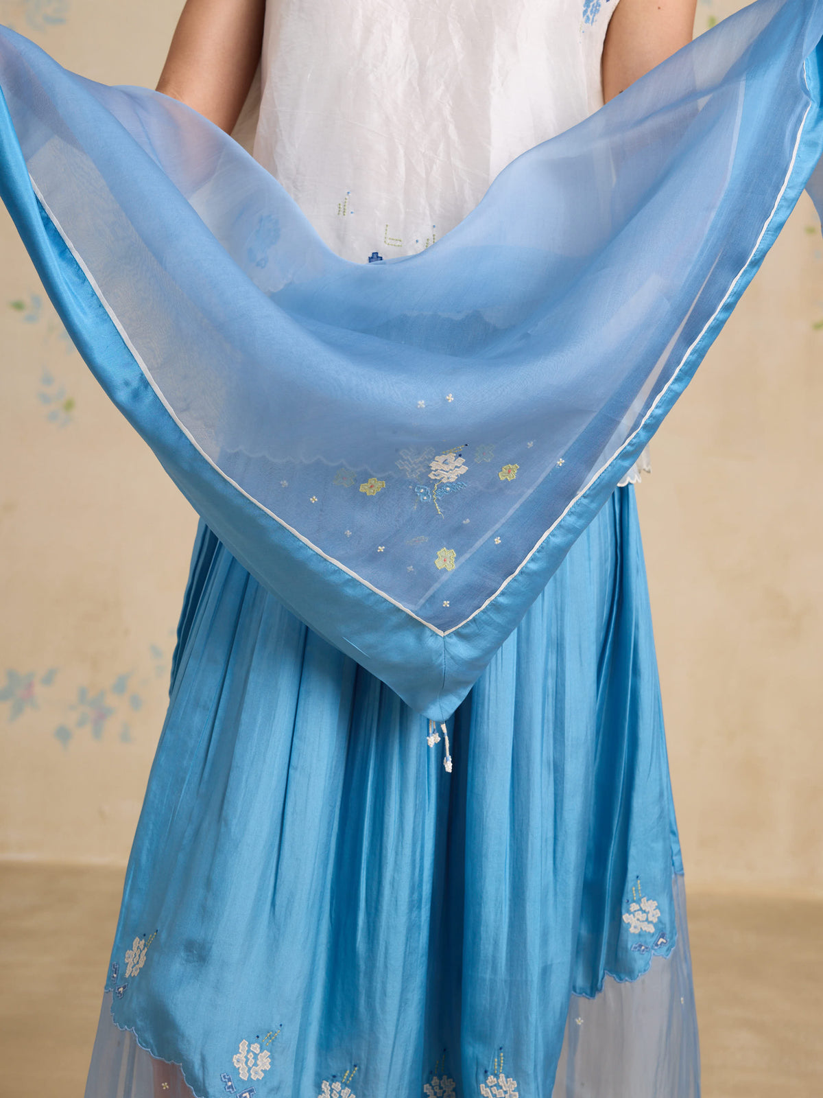 Cloud Muse Scarf