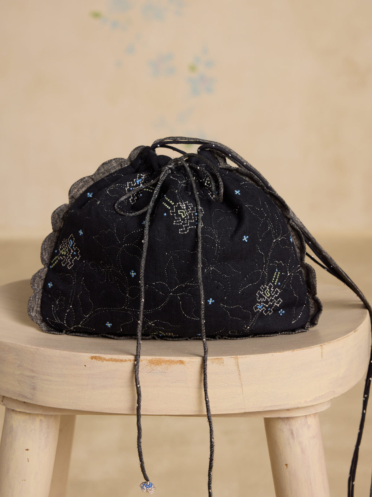 Duskwoven Quilted Bag