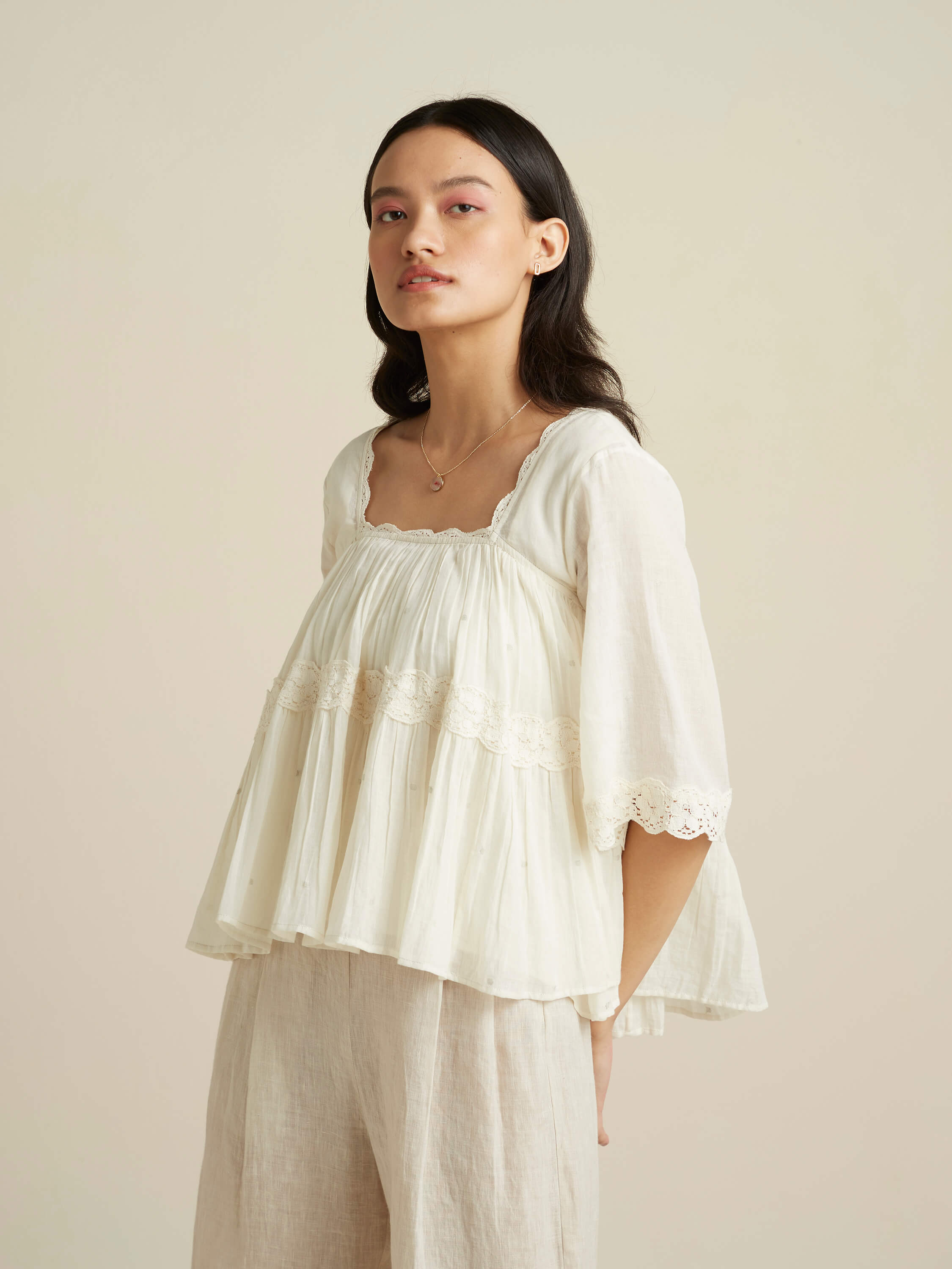Swirling High Low Blouse - BunaStudio