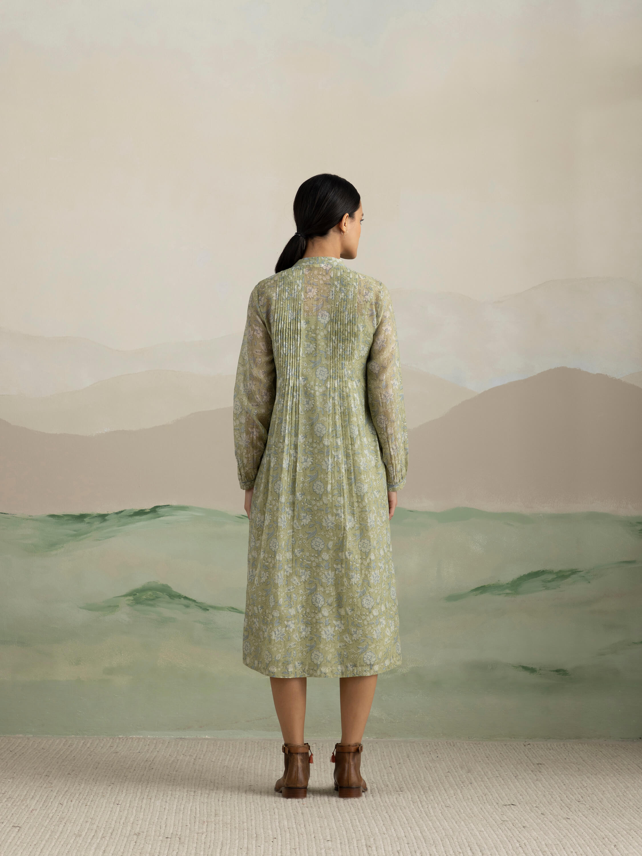 Green Pine Smock Midi Dress - Image 4