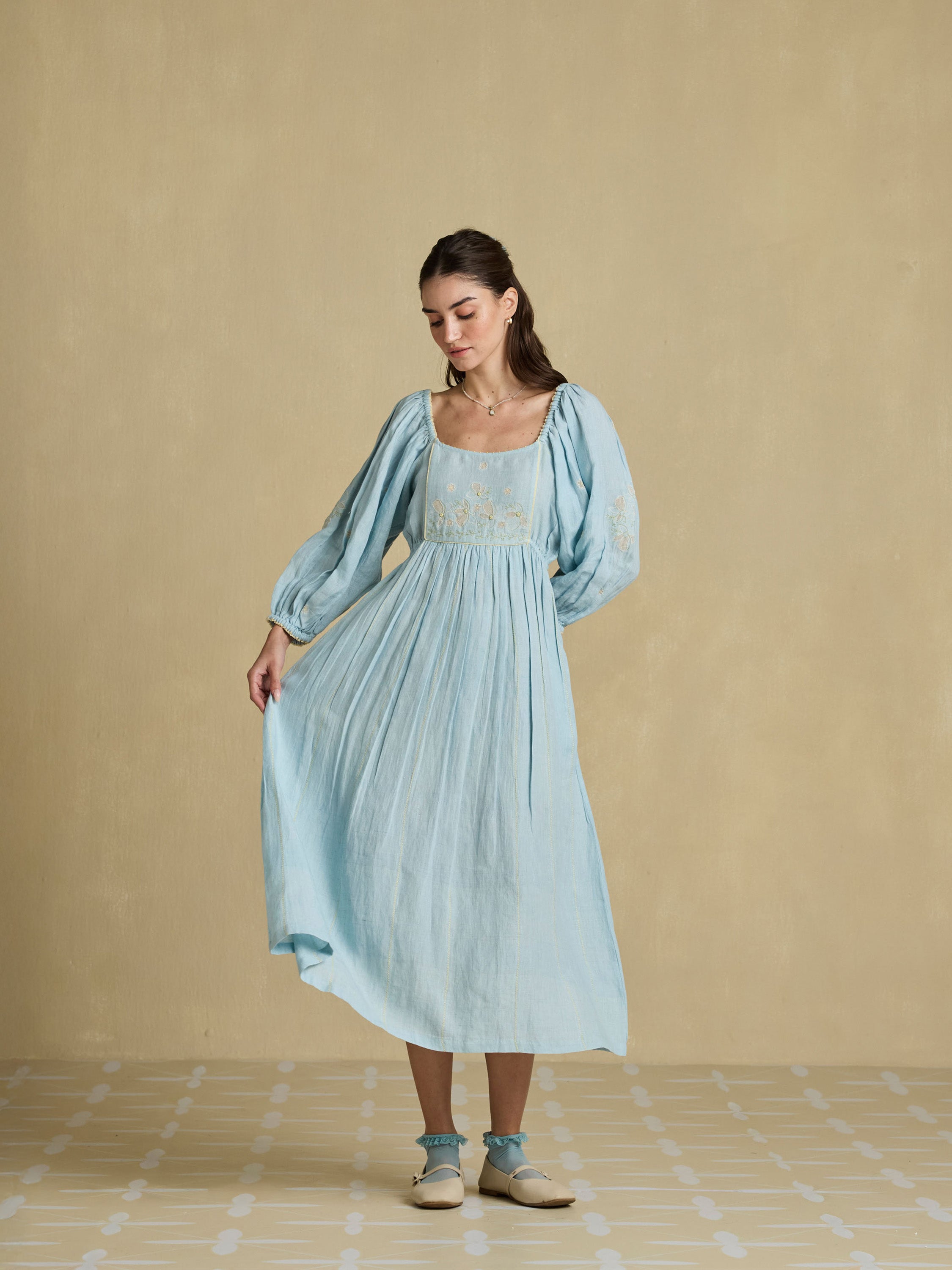 The Unrushed Linen Dress