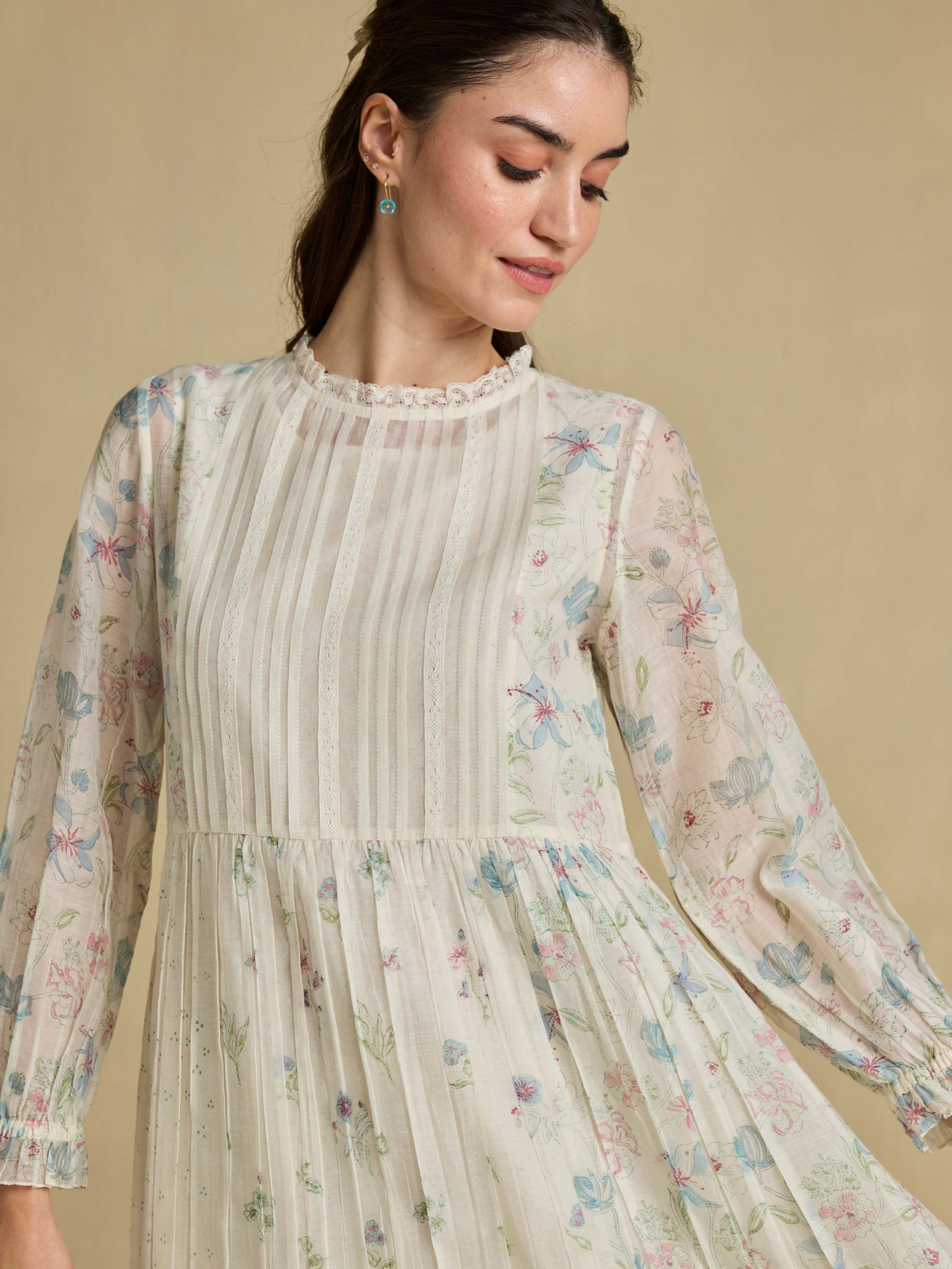 Tranquil Lace Midi Dress