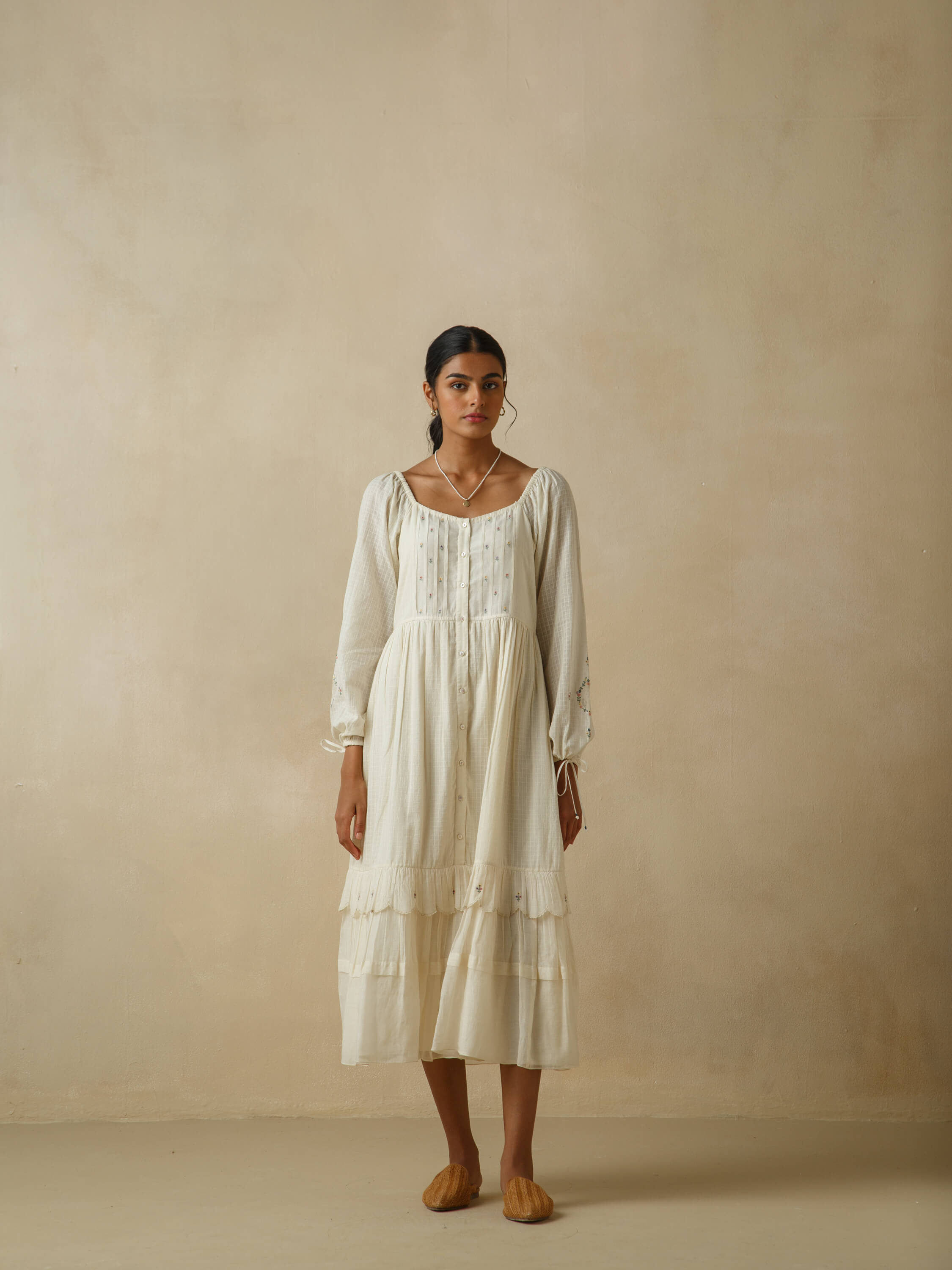 Antique White Scallop Tier Dress - Image 2