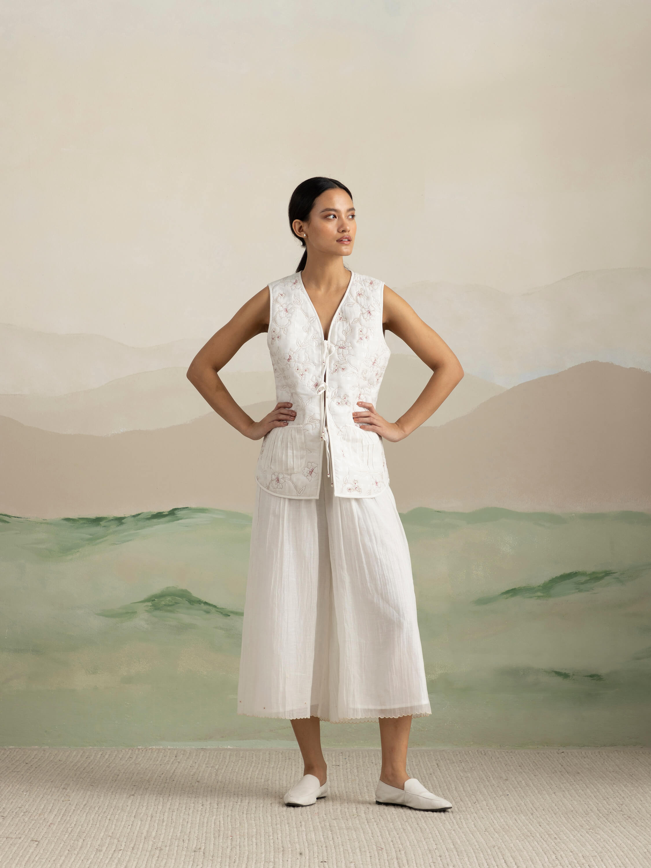 Snow Quilt Gilet - Image 4